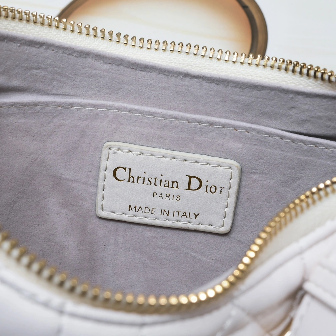 Durable 7119 Christian Dior AAA Quality Shoulder Bags For Women - Image 9