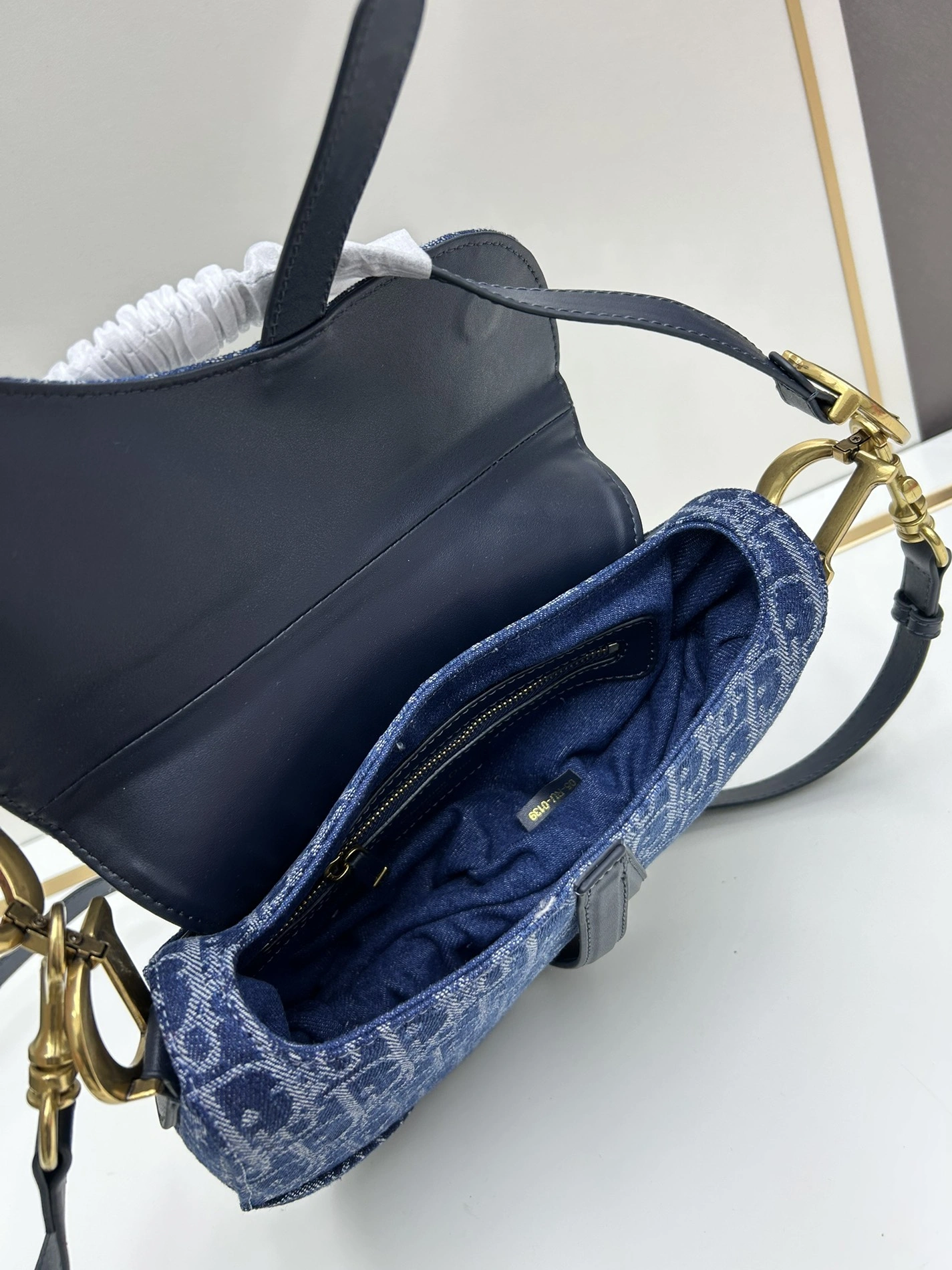 EasyMatch 2918 Christian Dior AAA Quality Messenger Bags For Women - Image 7