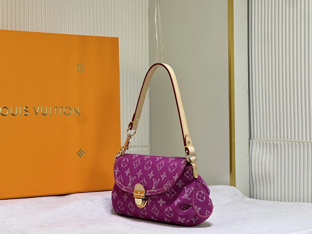 EasyMatch 7758 Louis Vuitton AAA Quality Shoulder Bags For Women - Image 3