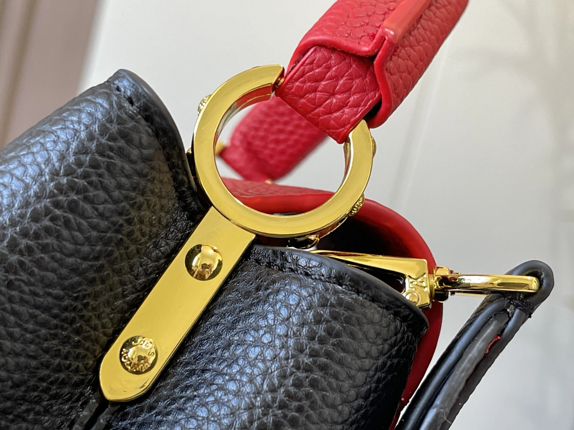 Efficient 3024 Louis Vuitton AAA Quality Messenger Bags For Women - Image 6