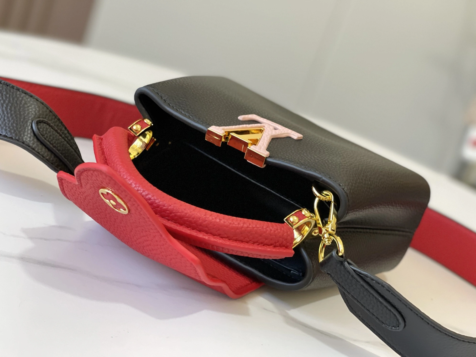 Efficient 3024 Louis Vuitton AAA Quality Messenger Bags For Women - Image 8