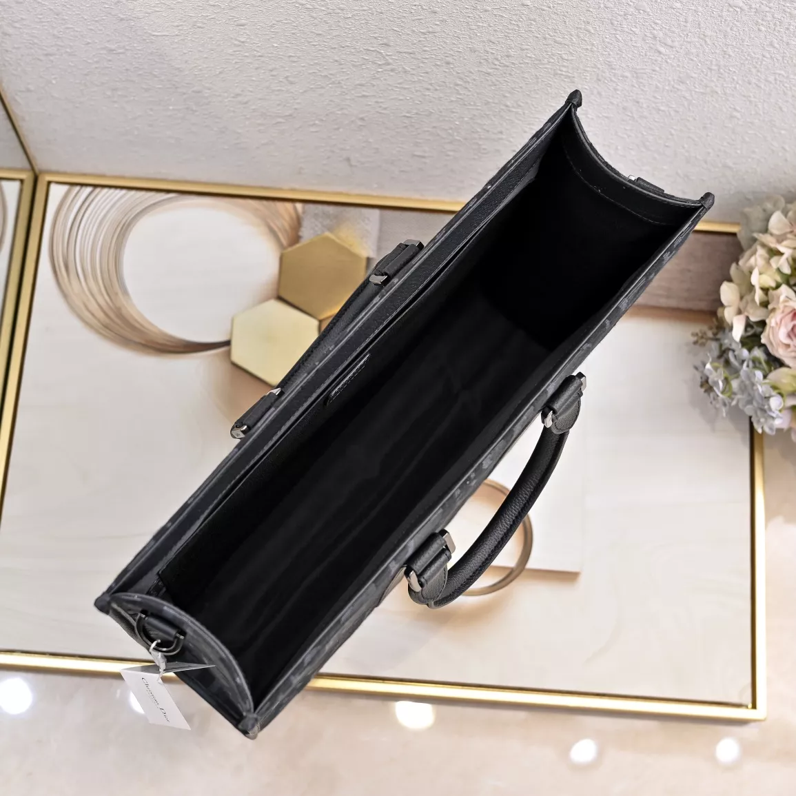 Efficient 372 Christian Dior AAA Man Handbags - Image 8