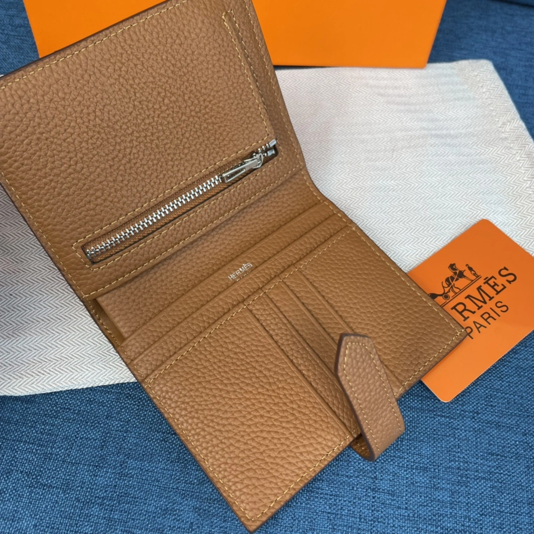 Elegant 2045 Hermes AAA Quality Wallets For Women - Image 4