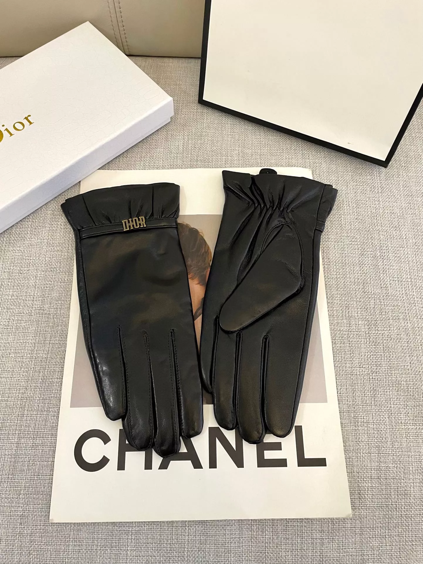 Elegant 558 Christian Dior Gloves For Women