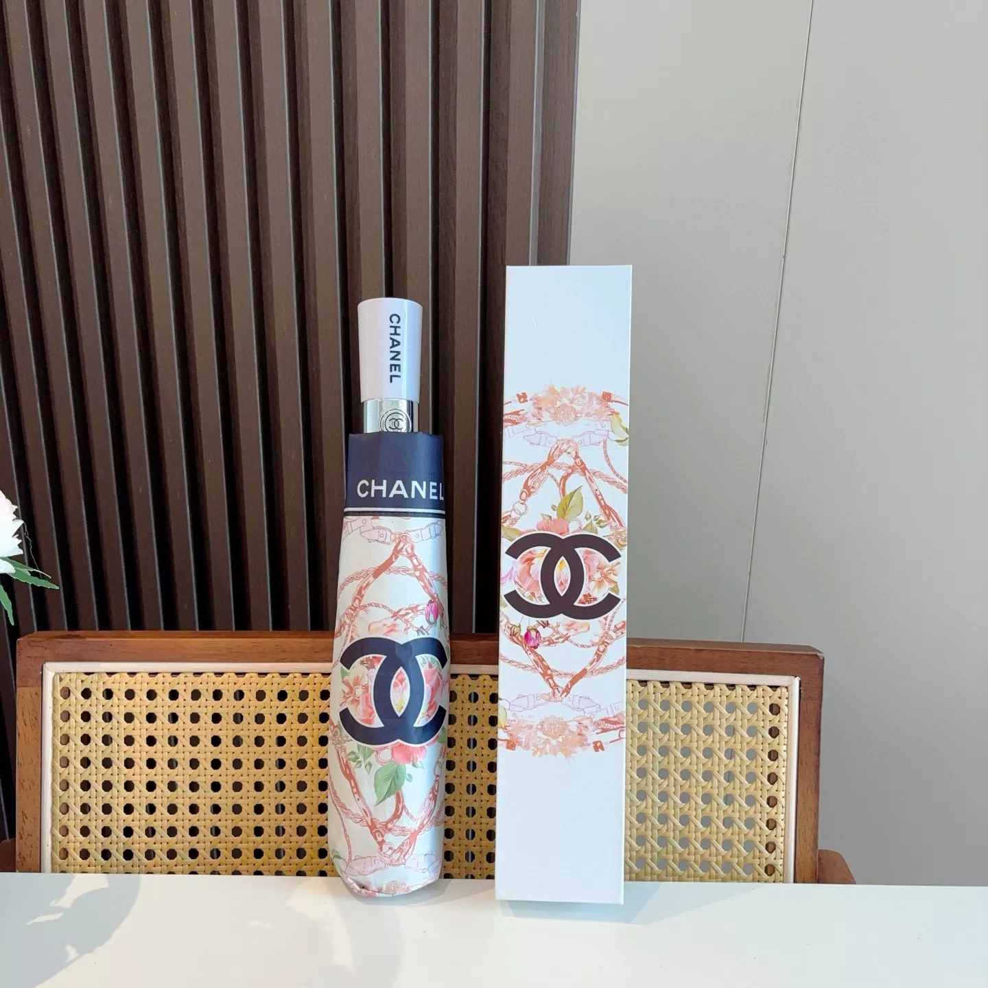 Elegant 6141 Chanel Umbrellas - Image 3