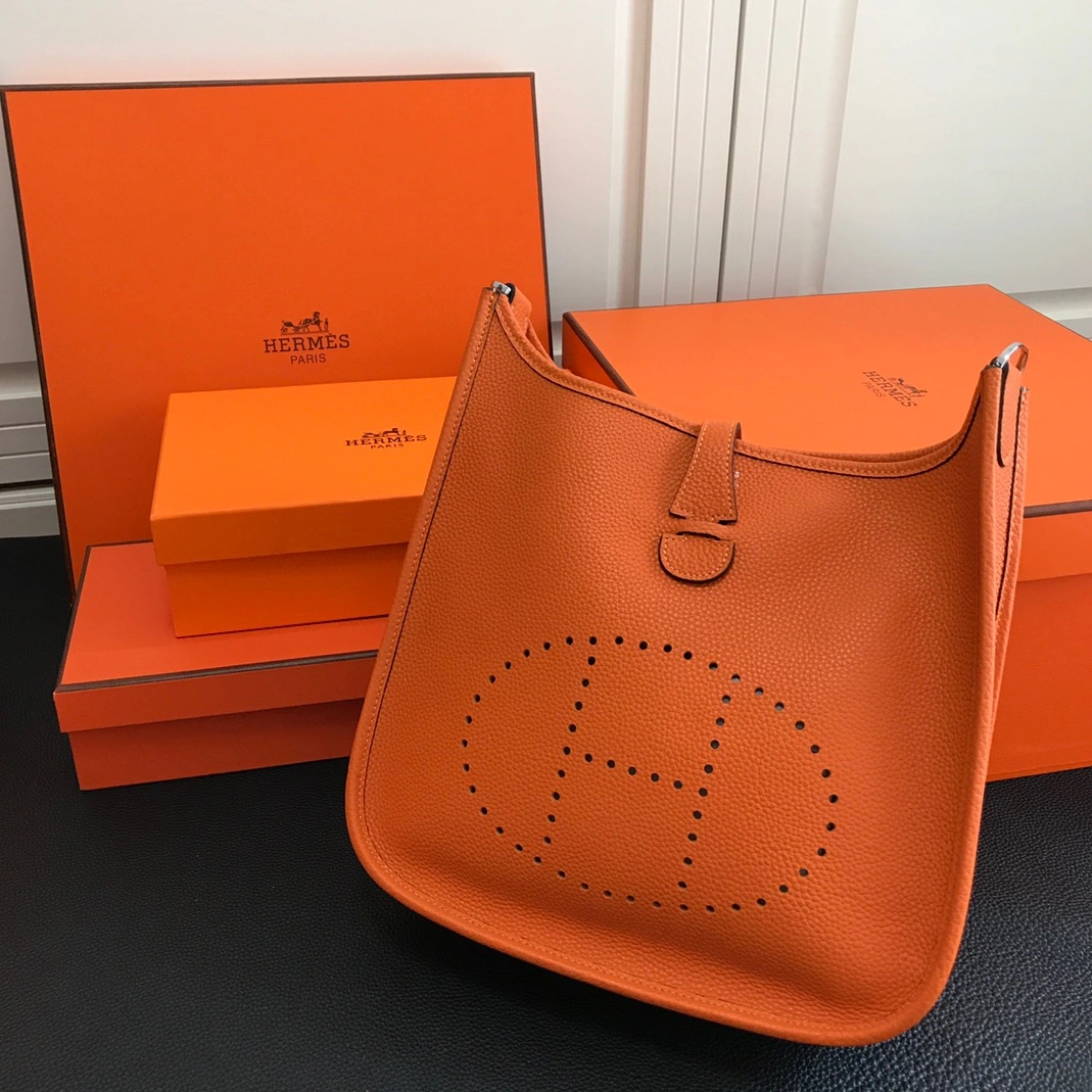 Elegant 7566 Hermes AAA Quality Messenger Bags For Women - Image 3
