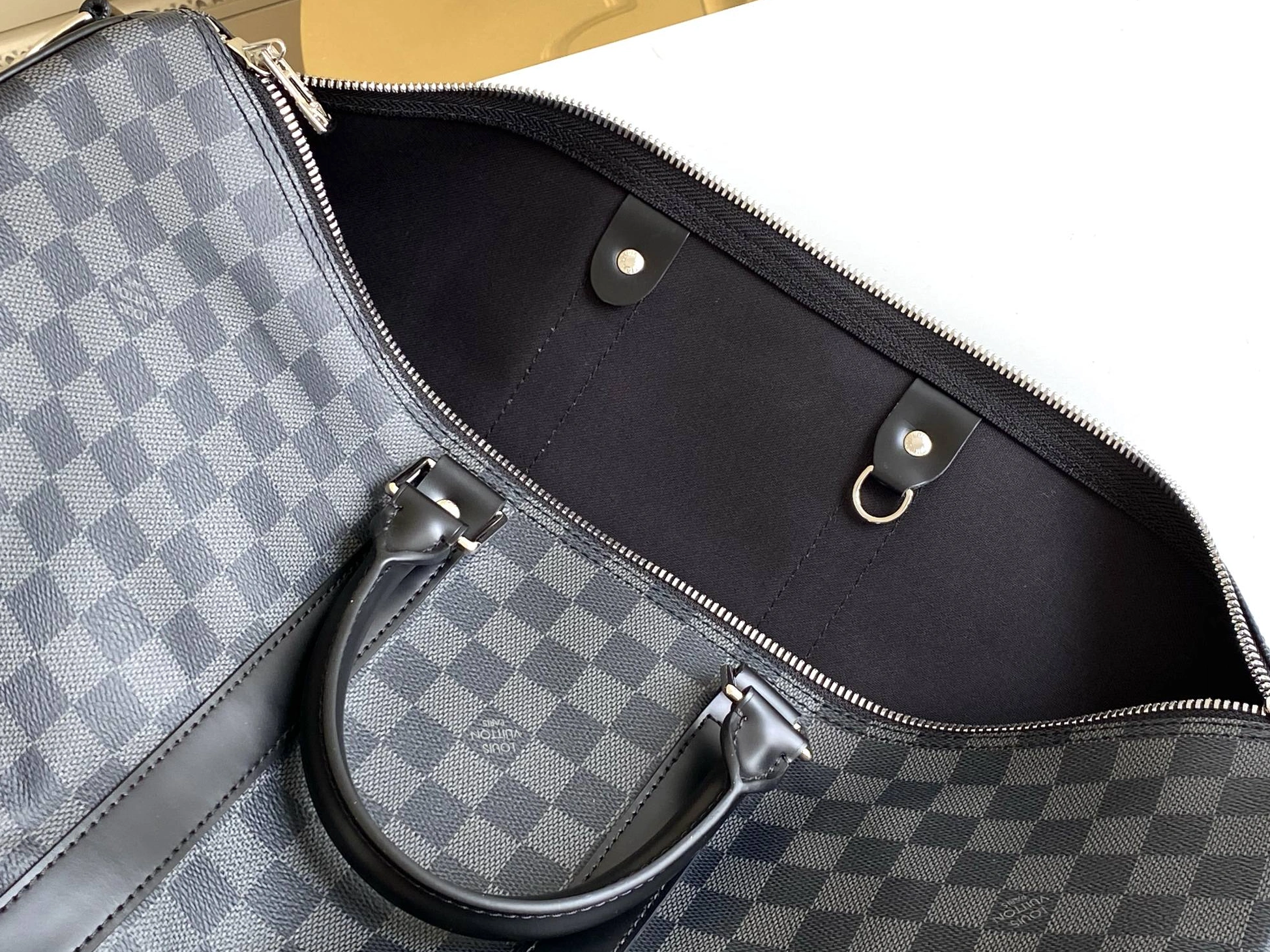 EyeCatching 8736 Louis Vuitton Travel Bags - Image 8