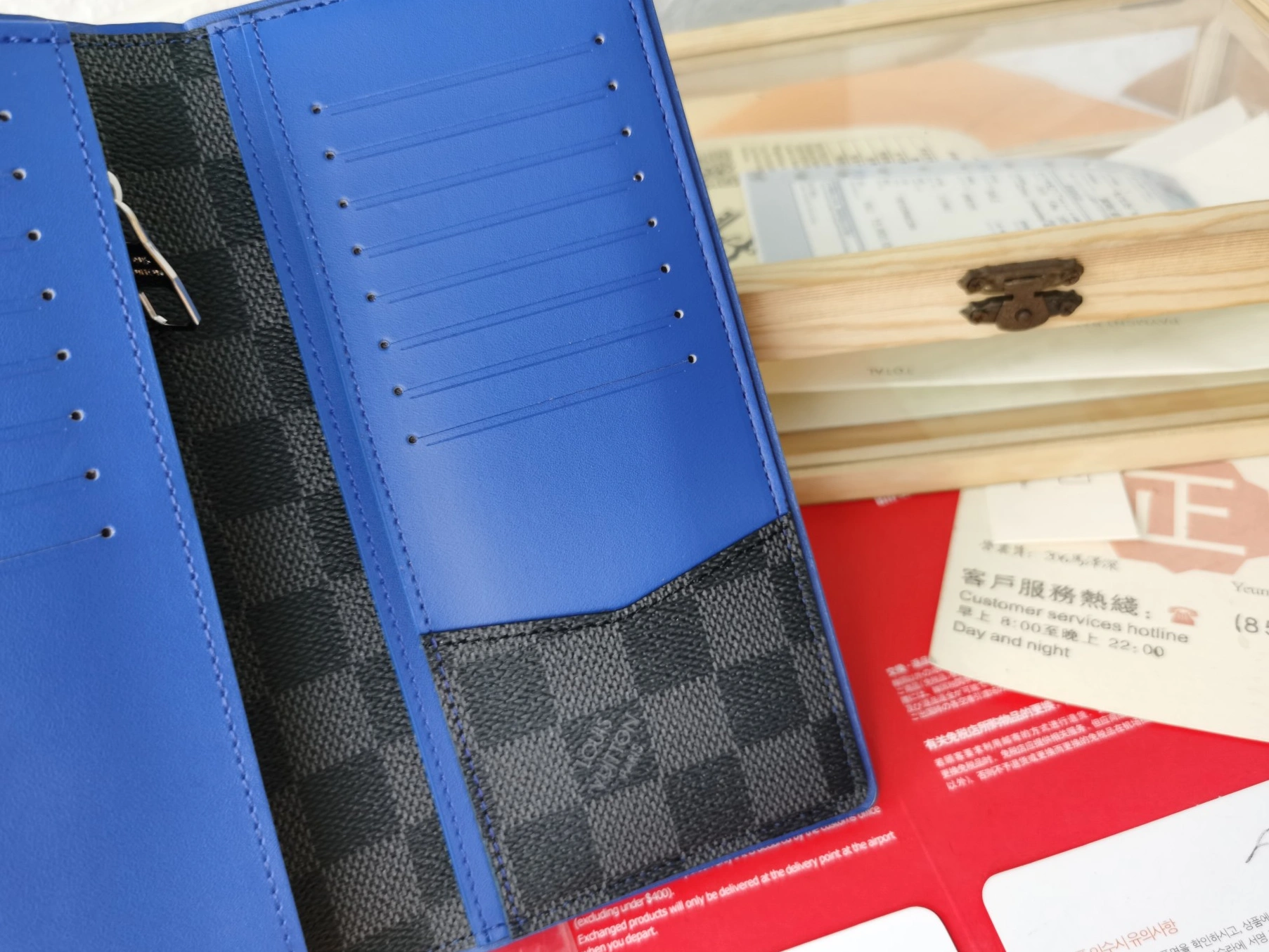 Flexible 4862 Louis Vuitton LV Card Case For Unisex - Image 7