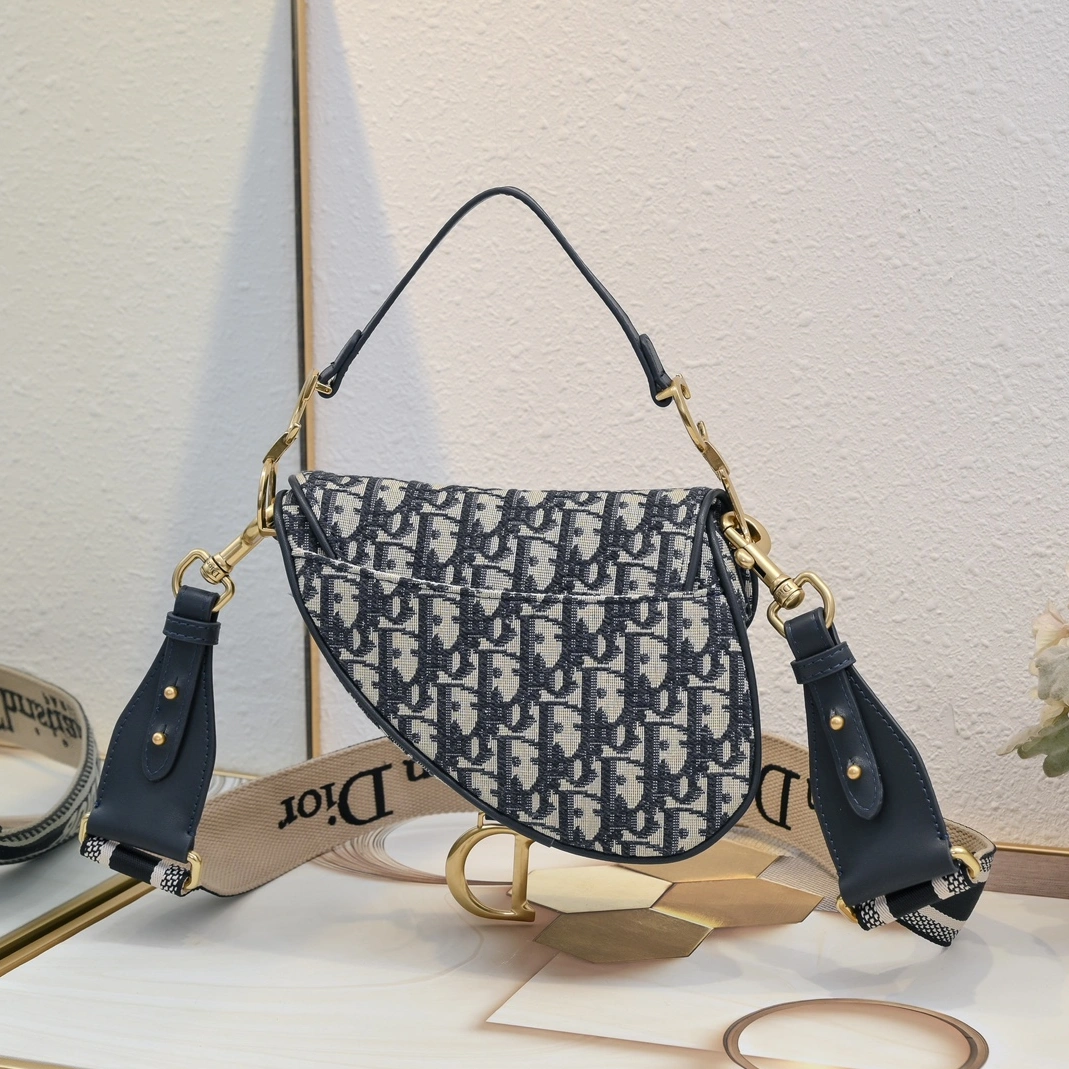 Flexible 9618 Christian Dior AAA Quality Messenger Bags For Women - Image 3