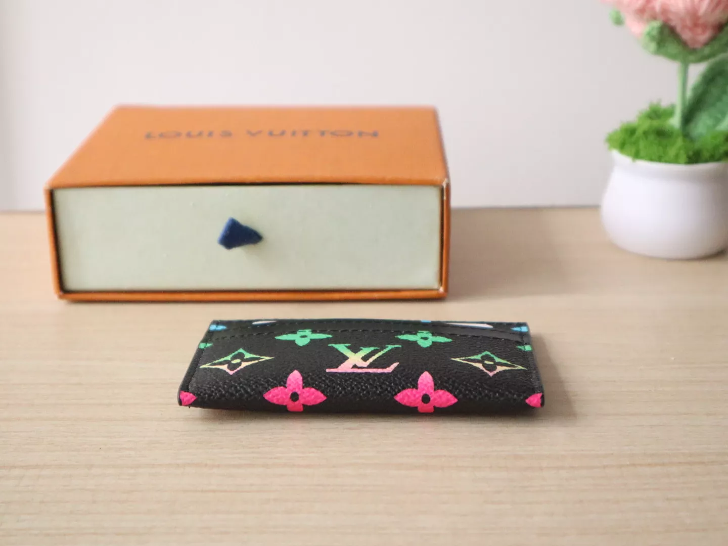 GoAnywhere 2944 Louis Vuitton LV Card Case For Women - Image 3