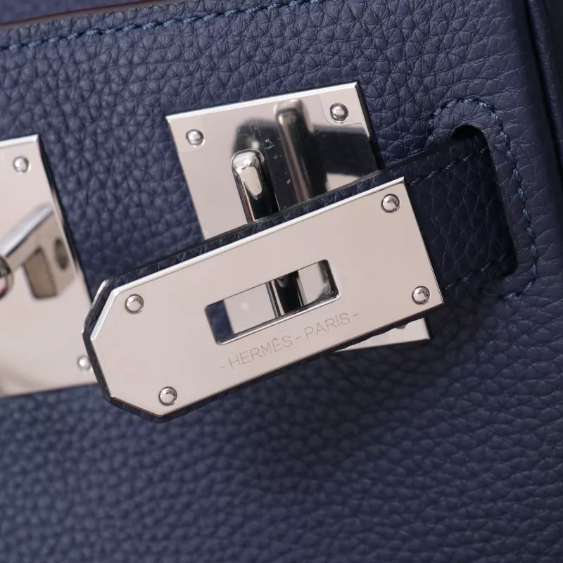 GoAnywhere 398 Hermes AAA Quality Messenger Bags In Navy For Unisex - Image 5