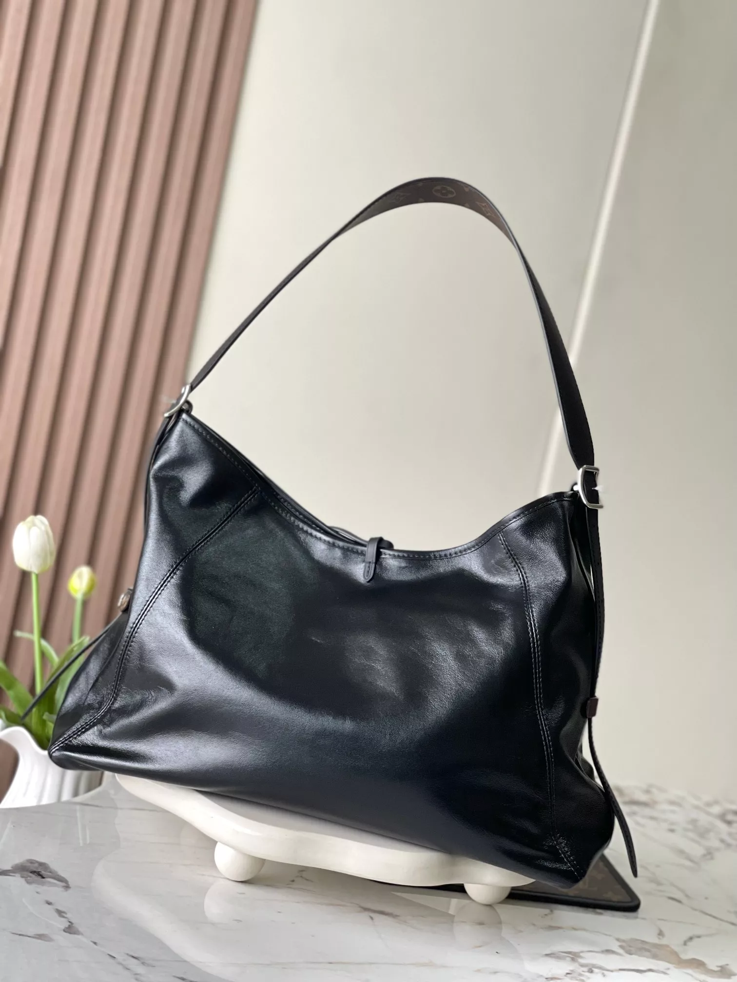 GoAnywhere 5421 Louis Vuitton AAA Quality Shoulder Bags For Women - Image 3