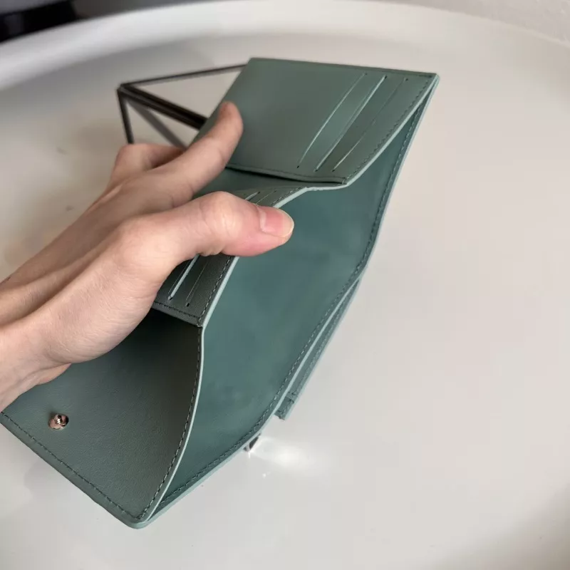 GoAnywhere 6915 Louis Vuitton AAA Quality Card Case - Image 6