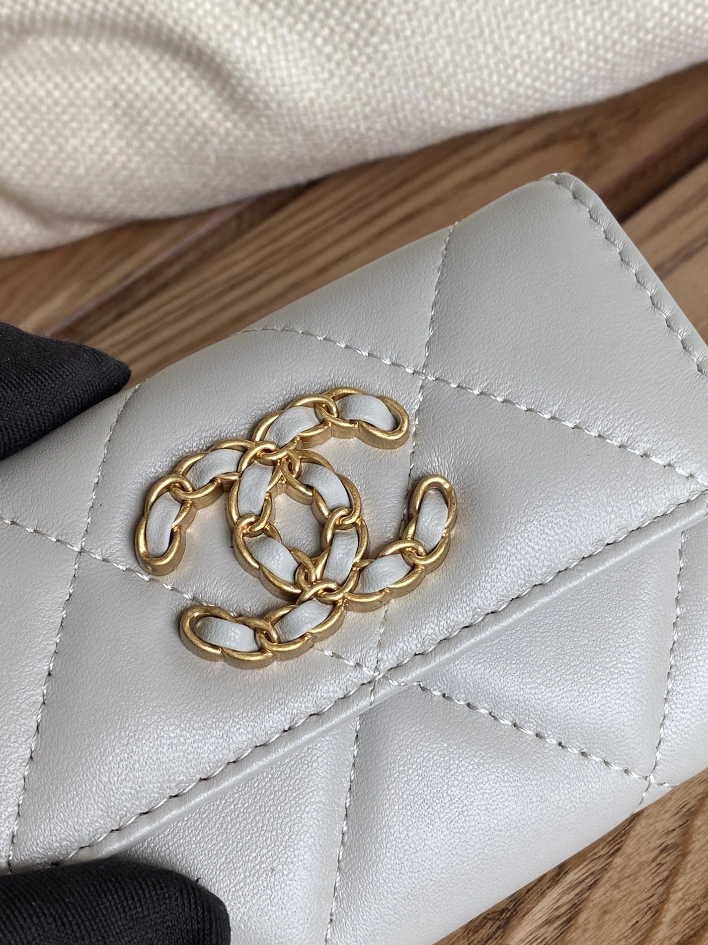 GoAnywhere 7365 Chanel Wallets - Image 6