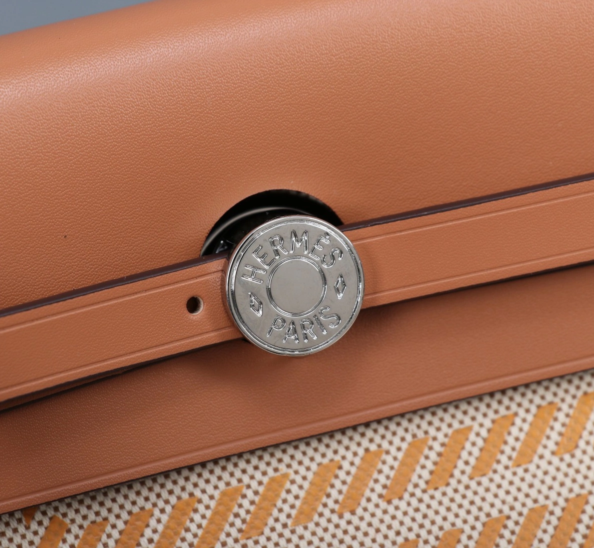 Hermes AAA Quality Handbags For Women Comfortable 9869 - Image 4