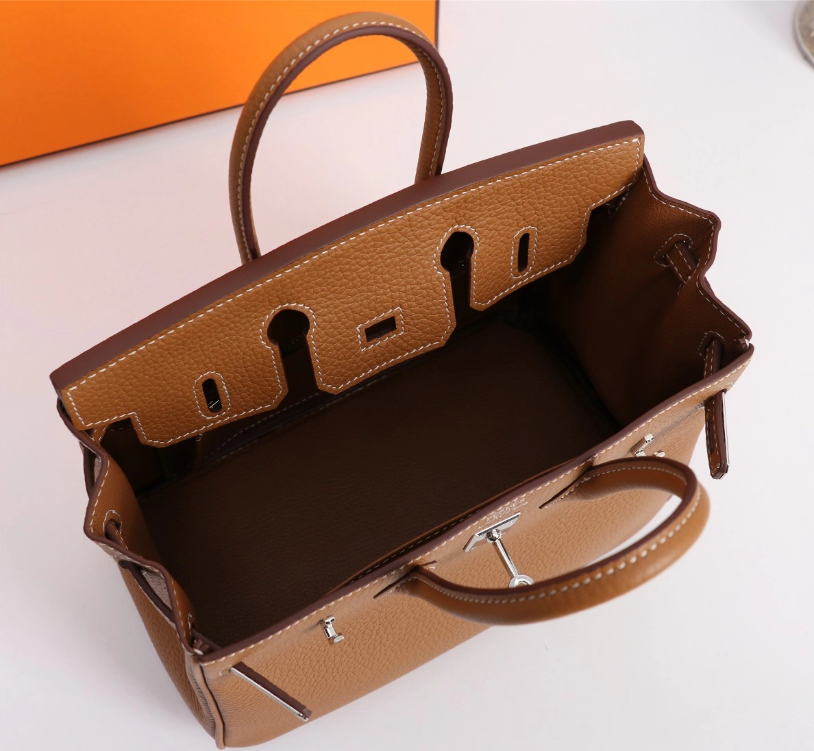 Hermes AAA Quality Handbags For Women Trendsetting 140 - Image 7