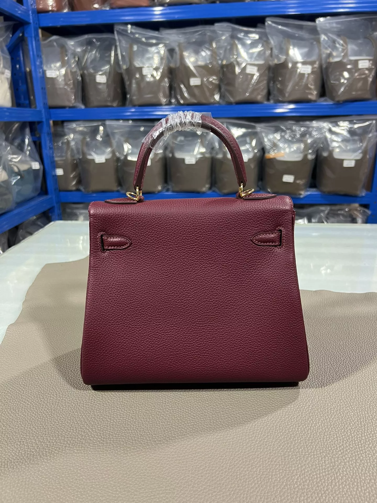 Hermes AAA Quality Handbags For Women Vibrant 9144 - Image 3