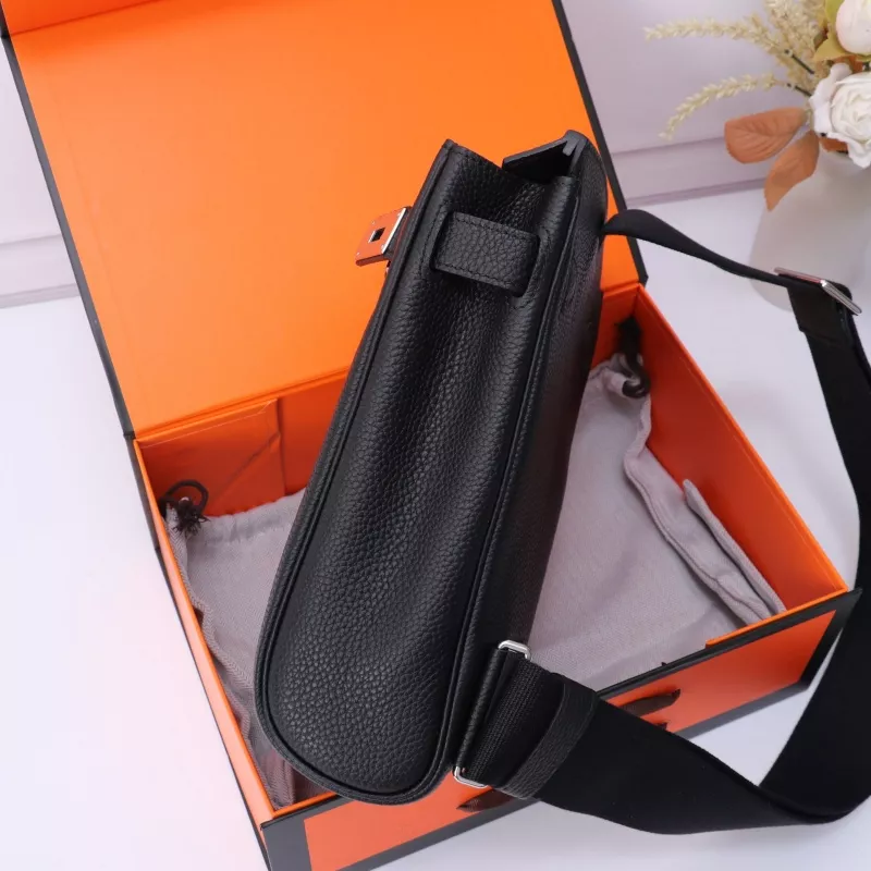 Hermes AAA Quality Messenger Bags In Black For Unisex SportInspired 627 - Image 6