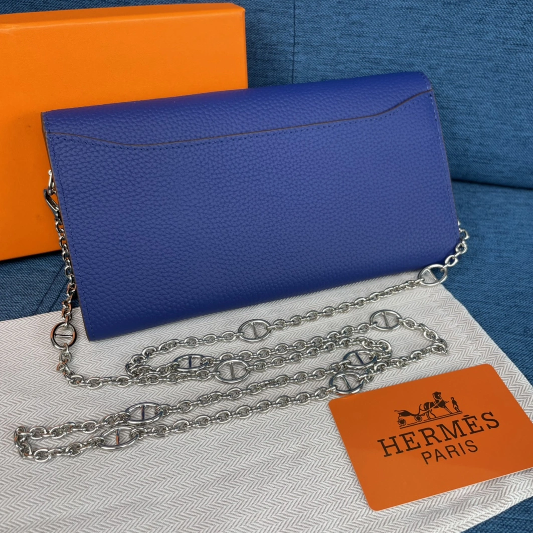 Hermes AAA Quality Wallets For Women Bold 7154