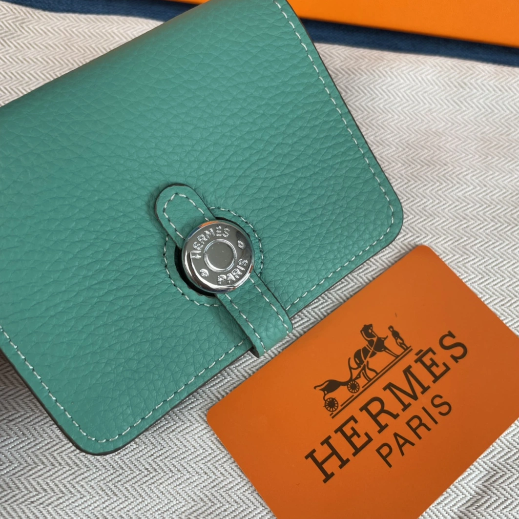 Hermes AAA Quality Wallets For Women Flexible 6041 - Image 3
