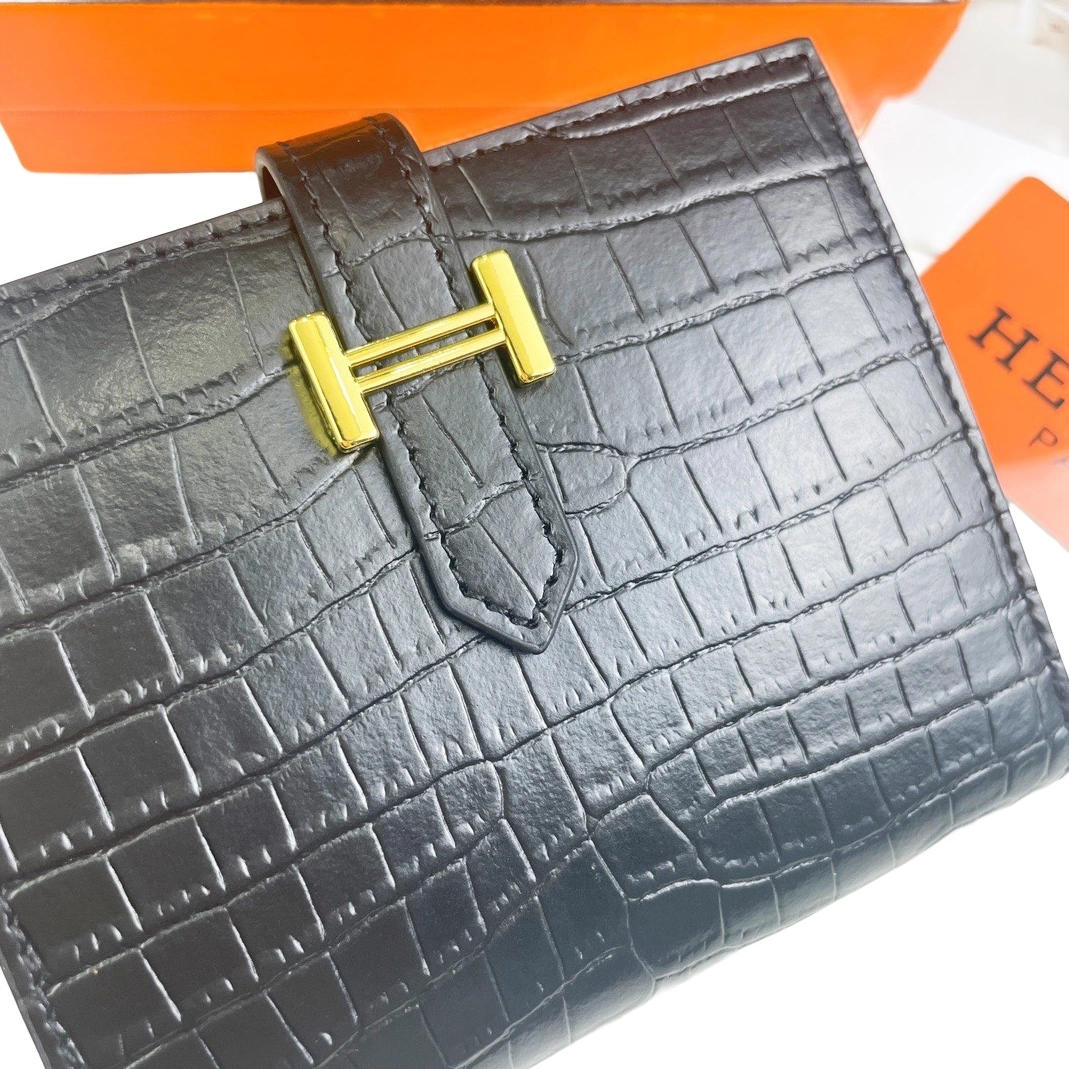 Hermes Card Case For Women Classic 6794 - Image 3