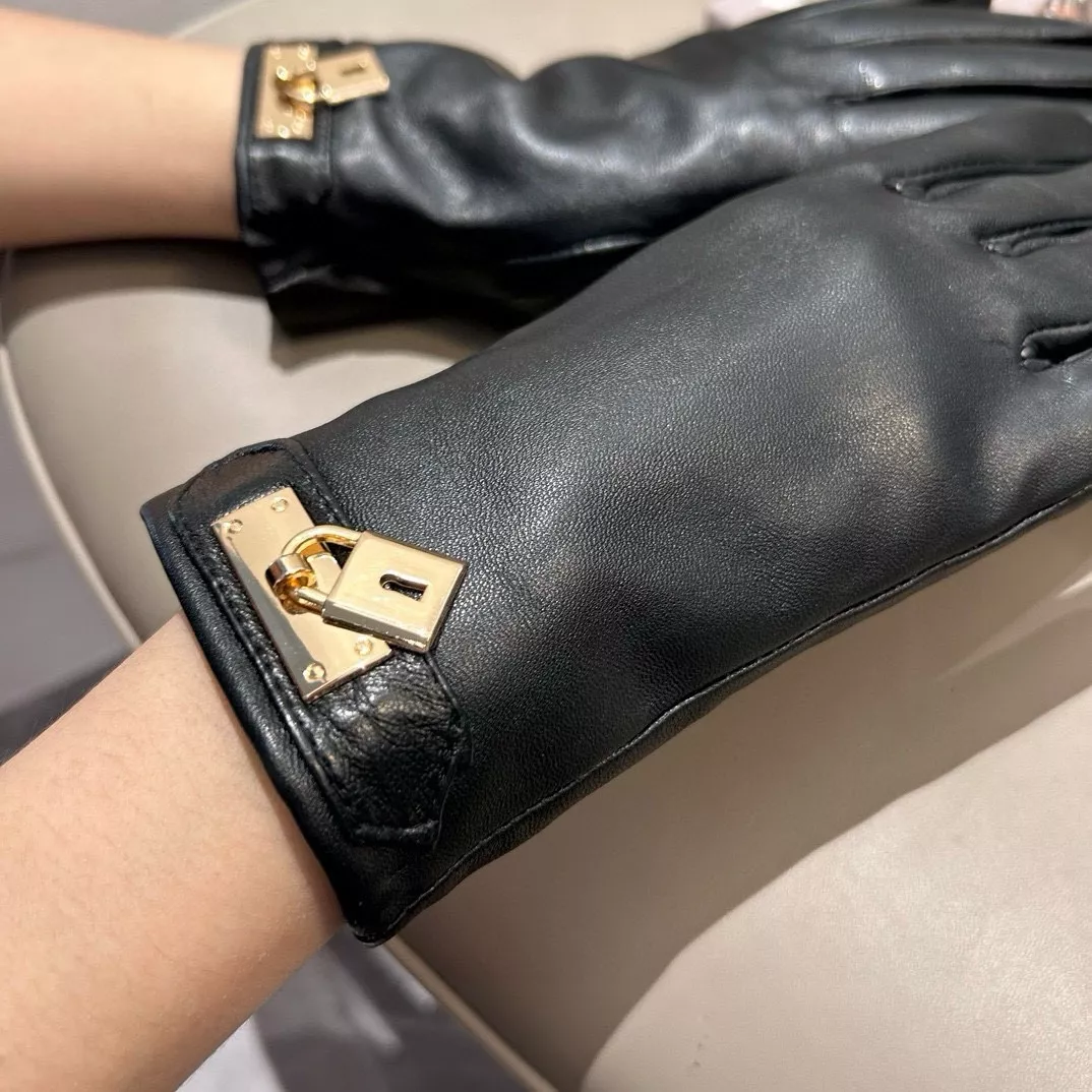 Hermes Gloves For Women Breathable 864 - Image 3