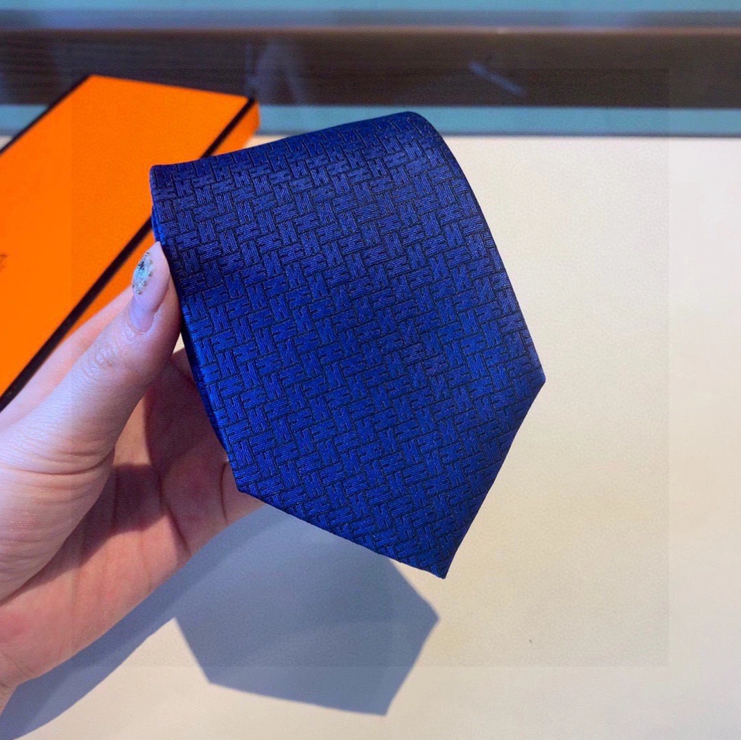 Hermes Necktie For Men Practical 4303