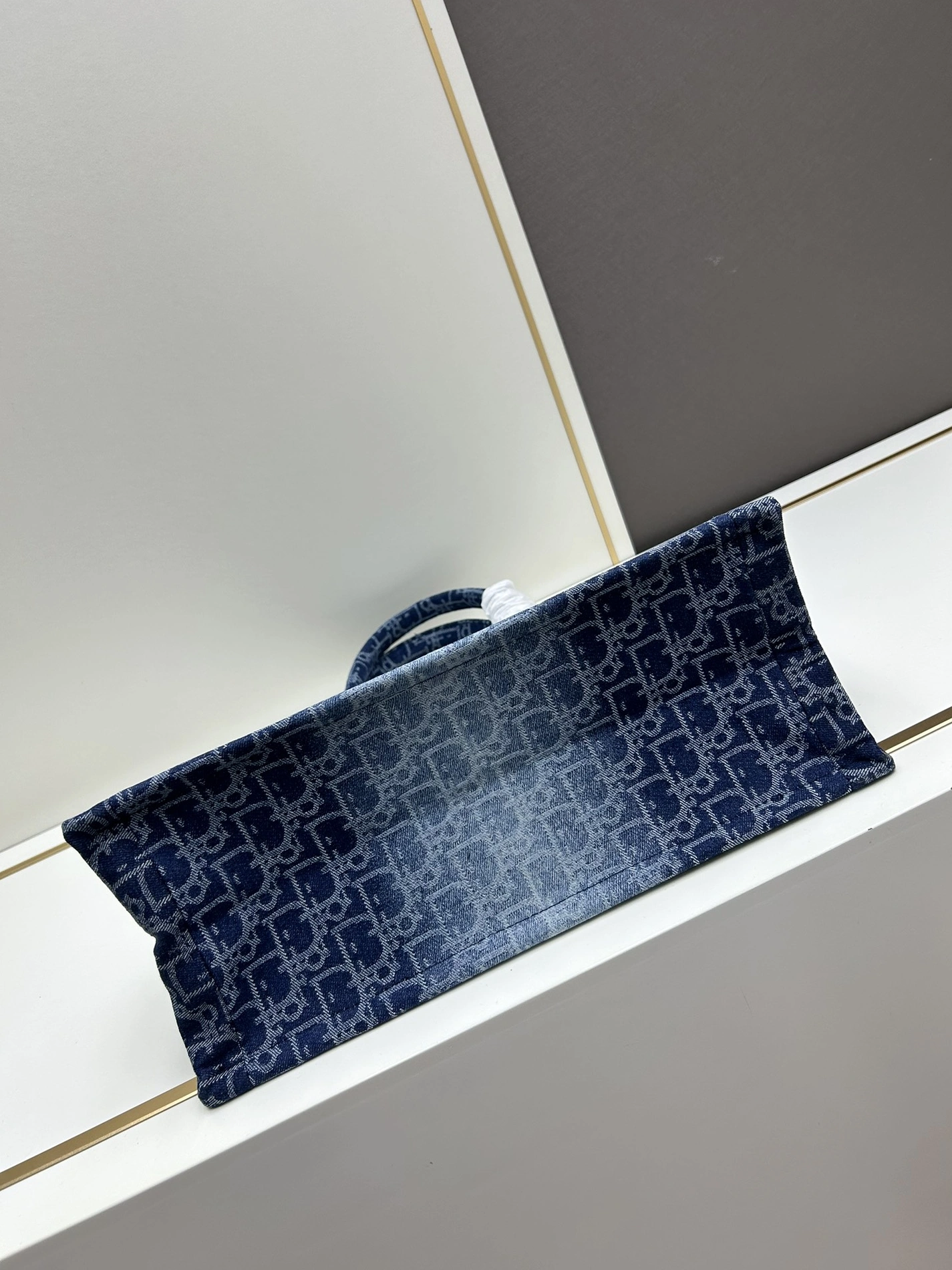 HighQuality 2267 Christian Dior AAA Quality Tote-Handbags For Women - Image 5