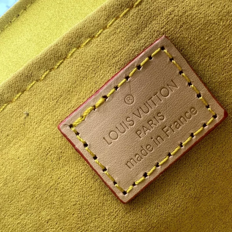 HighQuality 3697 Louis Vuitton AAA Quality Shoulder Bags For Women - Image 7