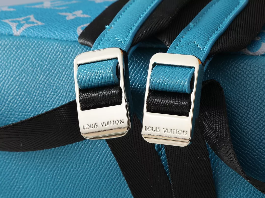 Lightweight 570 Louis Vuitton AAA Quality Backpacks For Women - Image 6