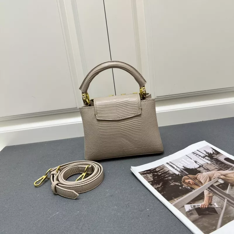 Lightweight 6929 Louis Vuitton AAA Quality Handbags For Women - Image 3