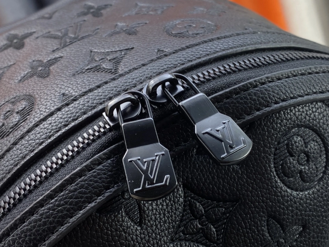 Louis Vuitton AAA Quality Backpacks For Unisex Efficient 6557 - Image 6