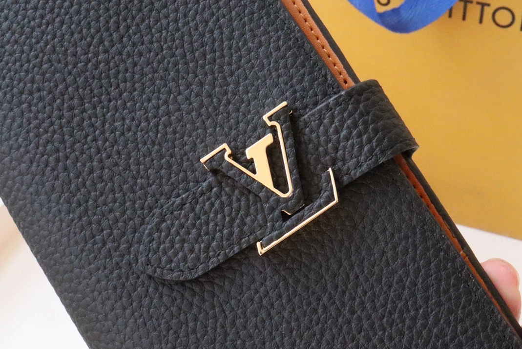 Louis Vuitton AAA Quality Card Case BestValue 3142 - Image 3