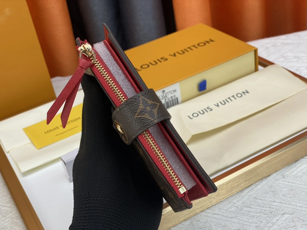 Louis Vuitton AAA Quality Card Case For Women Modern 359 - Image 3