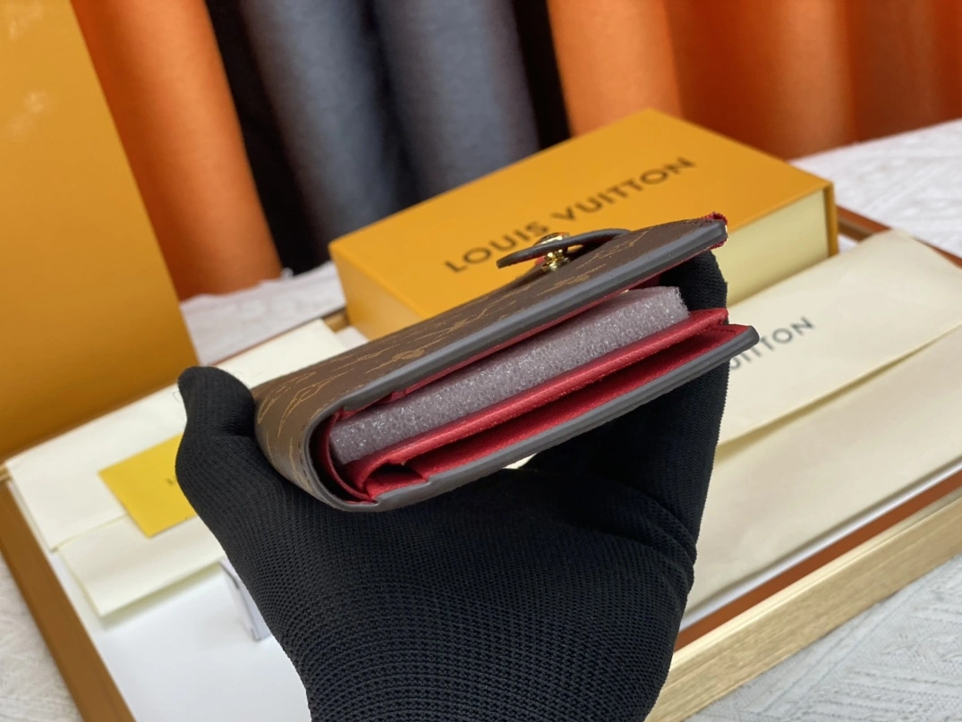 Louis Vuitton AAA Quality Card Case For Women Modern 359 - Image 5
