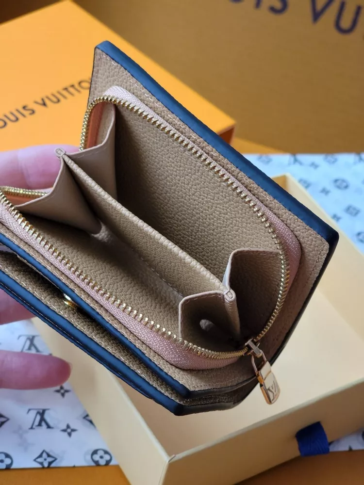 Louis Vuitton AAA Quality Card Case Minimalist 3102 - Image 7