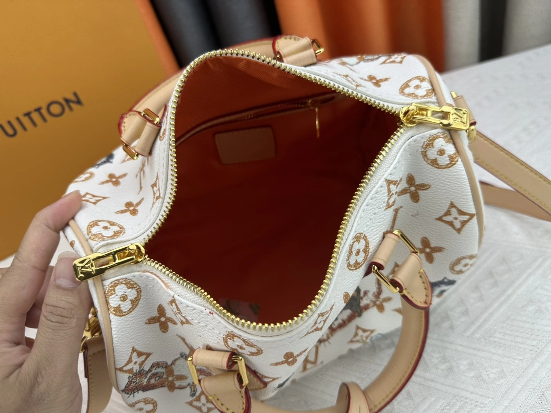 Louis Vuitton AAA Quality Handbags For Women EasyMatch 5184 - Image 8