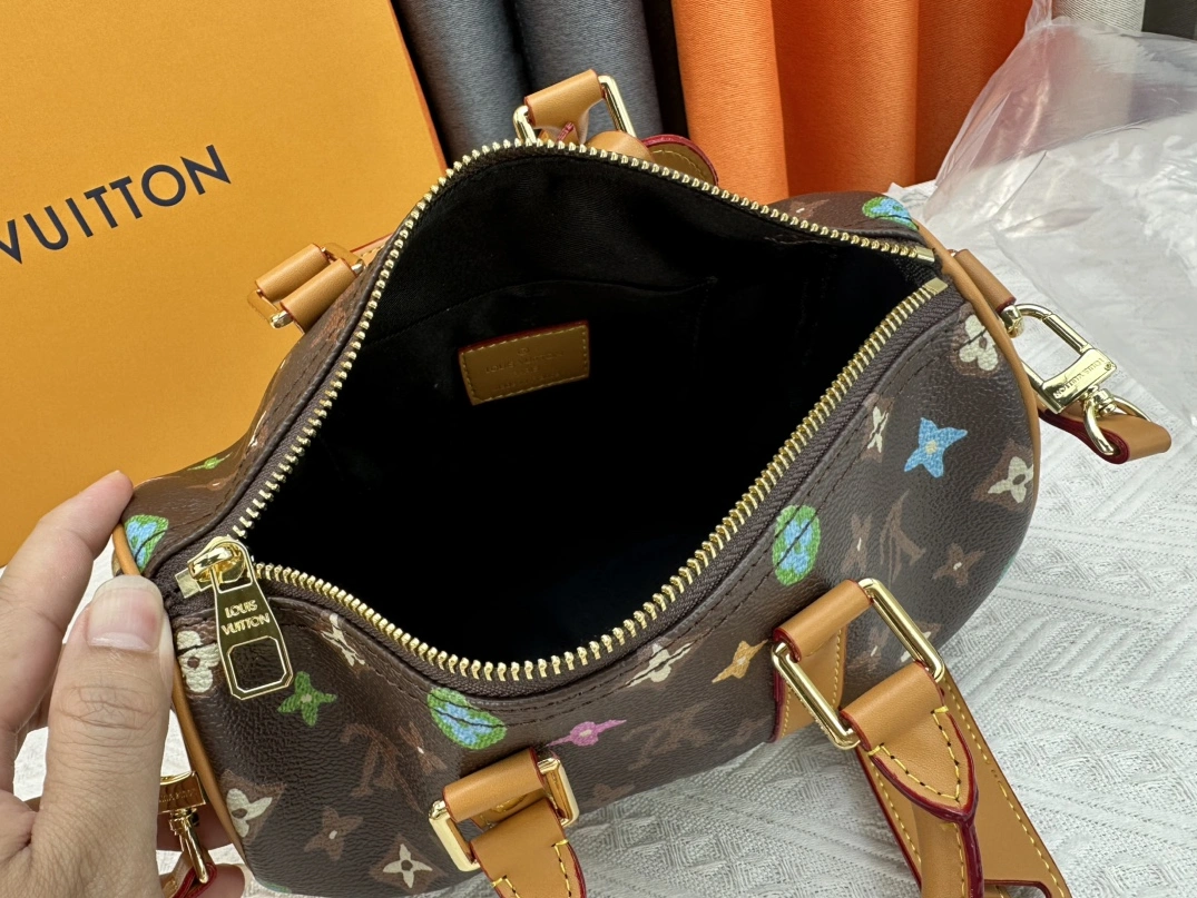 Louis Vuitton AAA Quality Handbags For Women HighQuality 2626 - Image 8