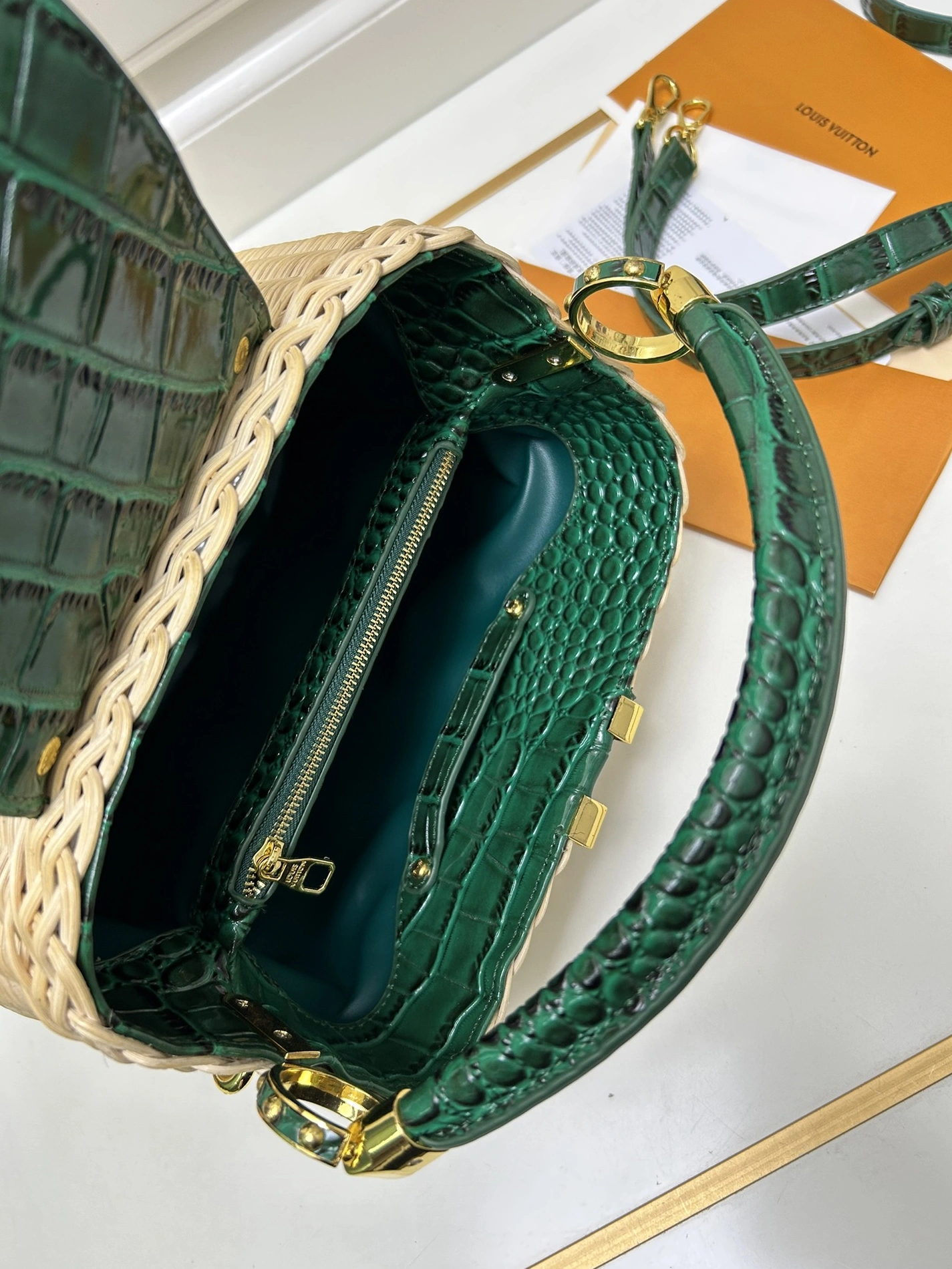 Louis Vuitton AAA Quality Handbags For Women ModernLook 2627 - Image 8