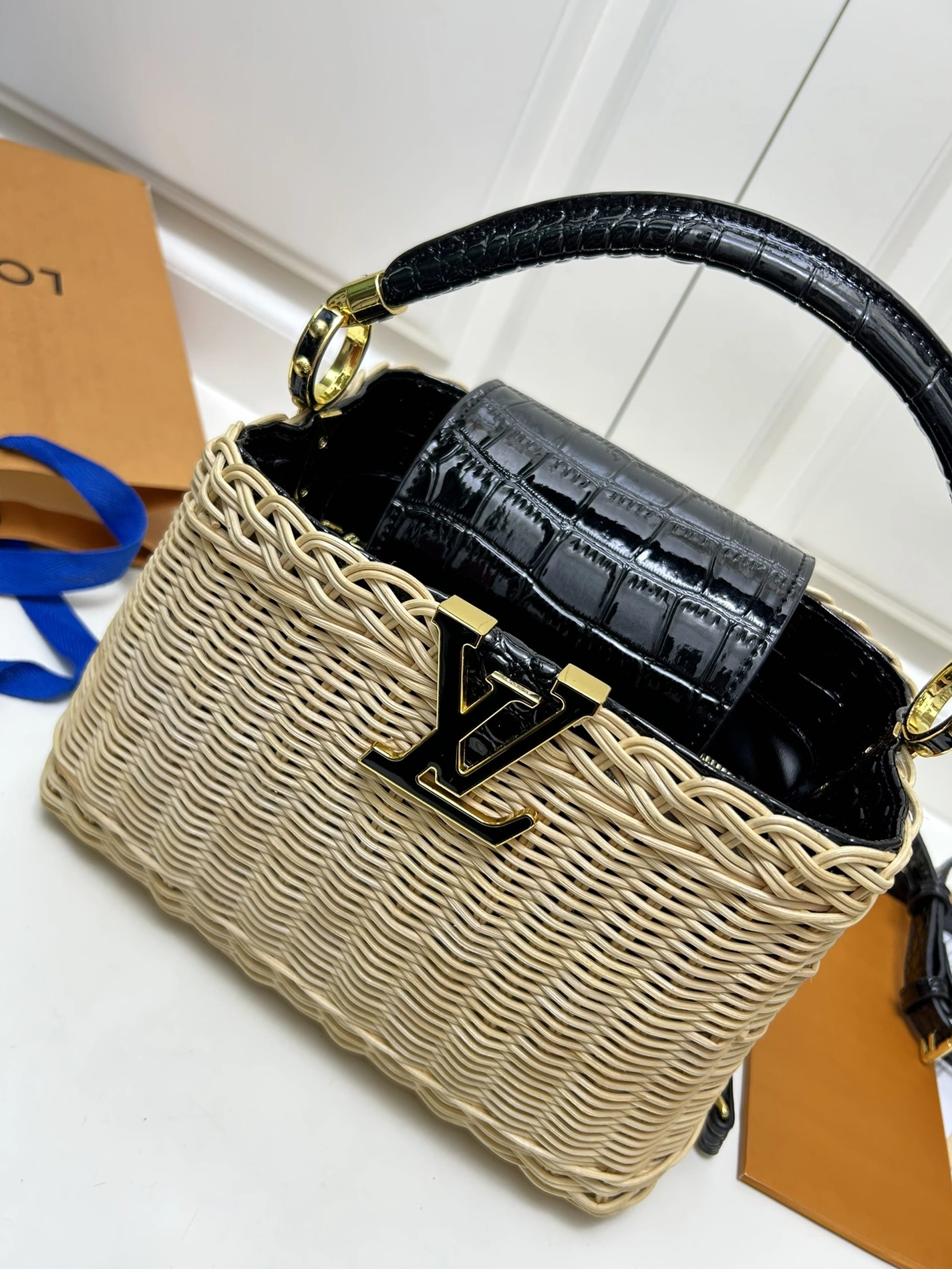 Louis Vuitton AAA Quality Handbags For Women Vibrant 4449 - Image 3