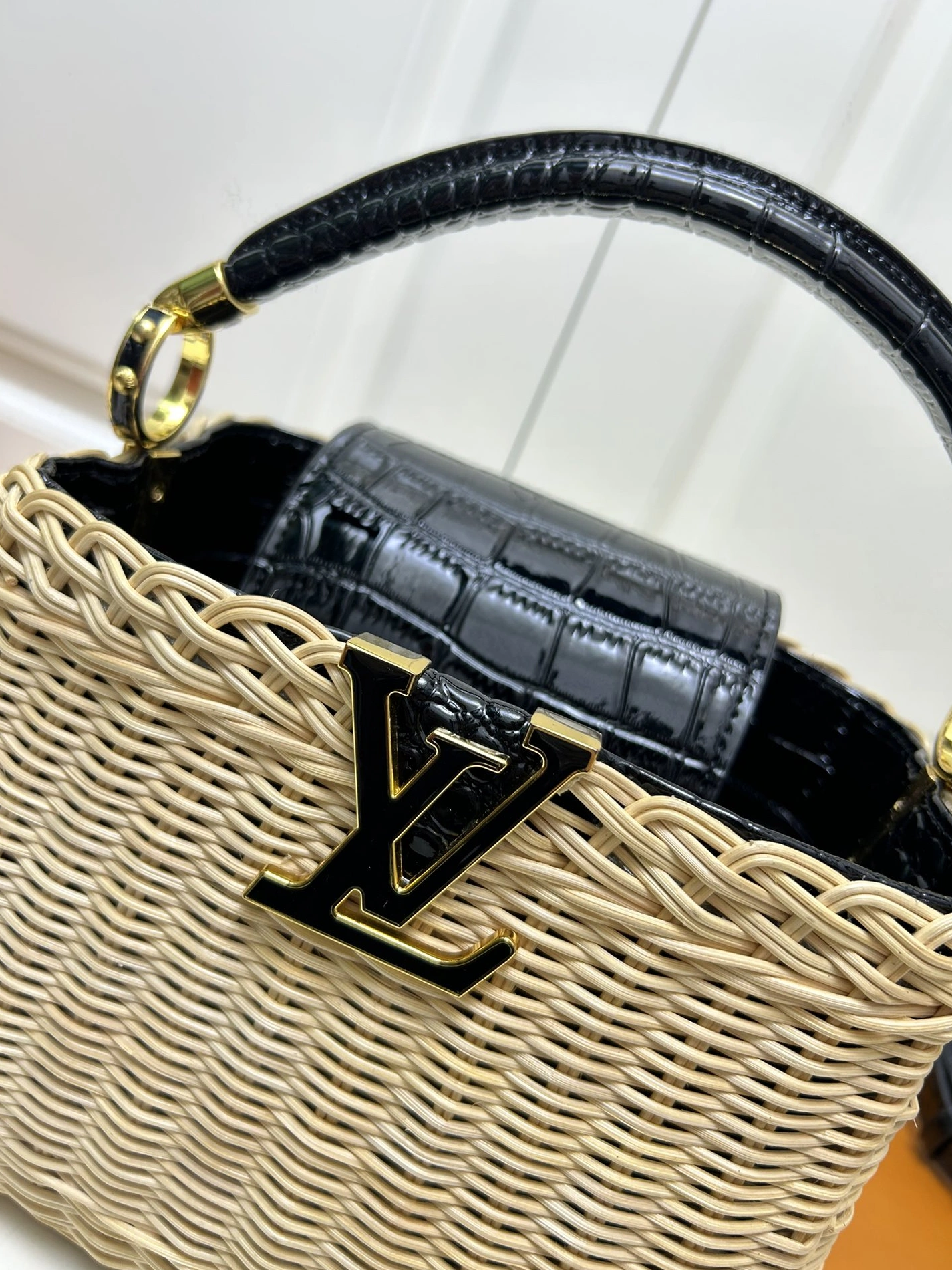 Louis Vuitton AAA Quality Handbags For Women Vibrant 4449 - Image 4