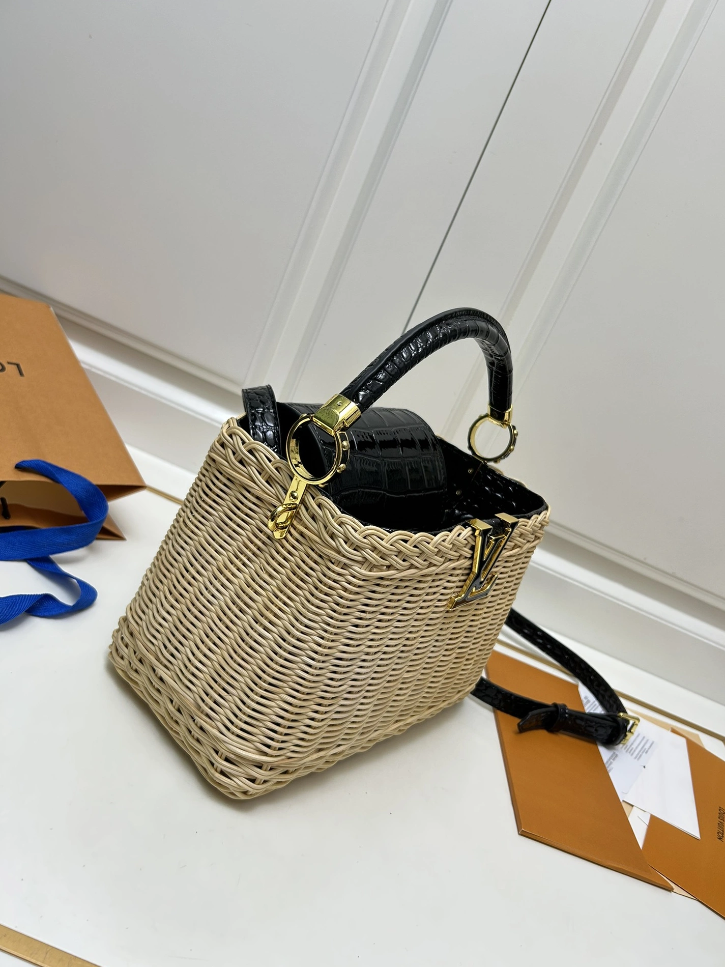 Louis Vuitton AAA Quality Handbags For Women Vibrant 4449 - Image 5