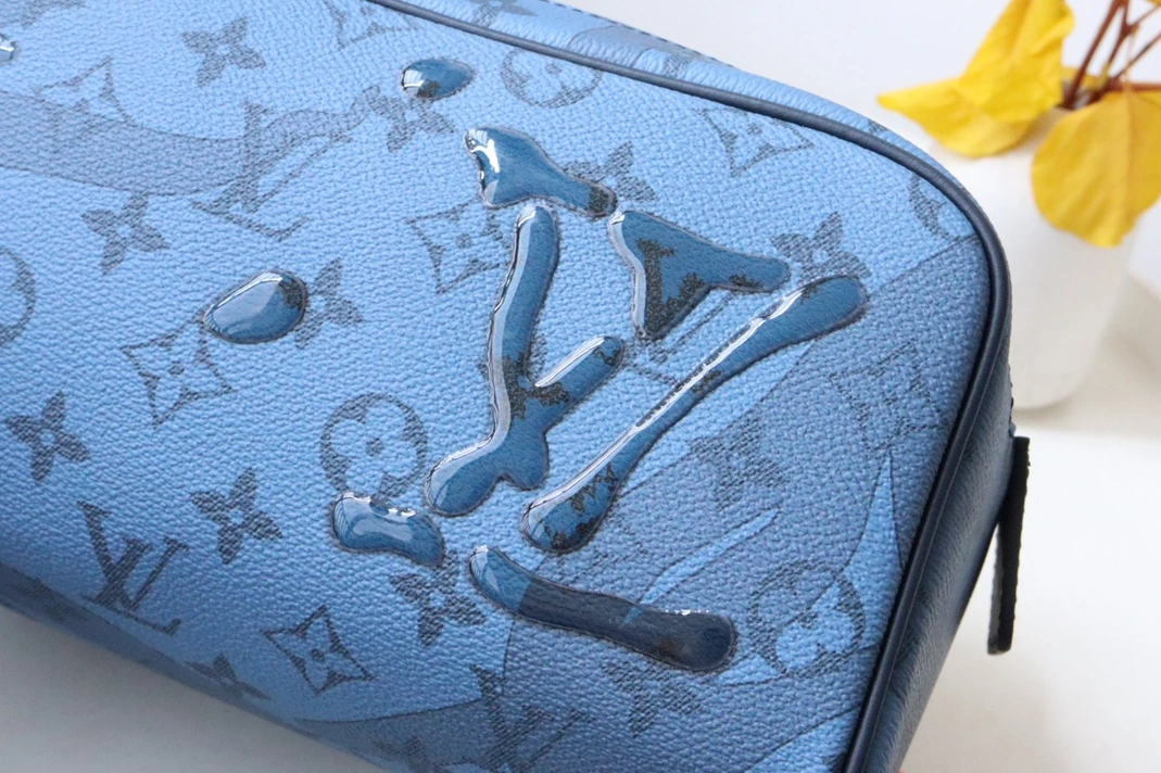 Louis Vuitton AAA Quality Handbags For Women WellDesigned 9768 - Image 5