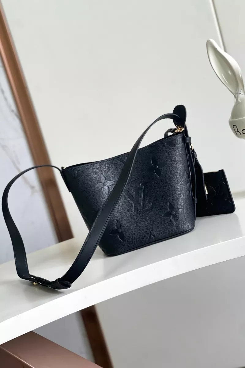 Louis Vuitton AAA Quality Messenger Bags For Women Compact 1145 - Image 3