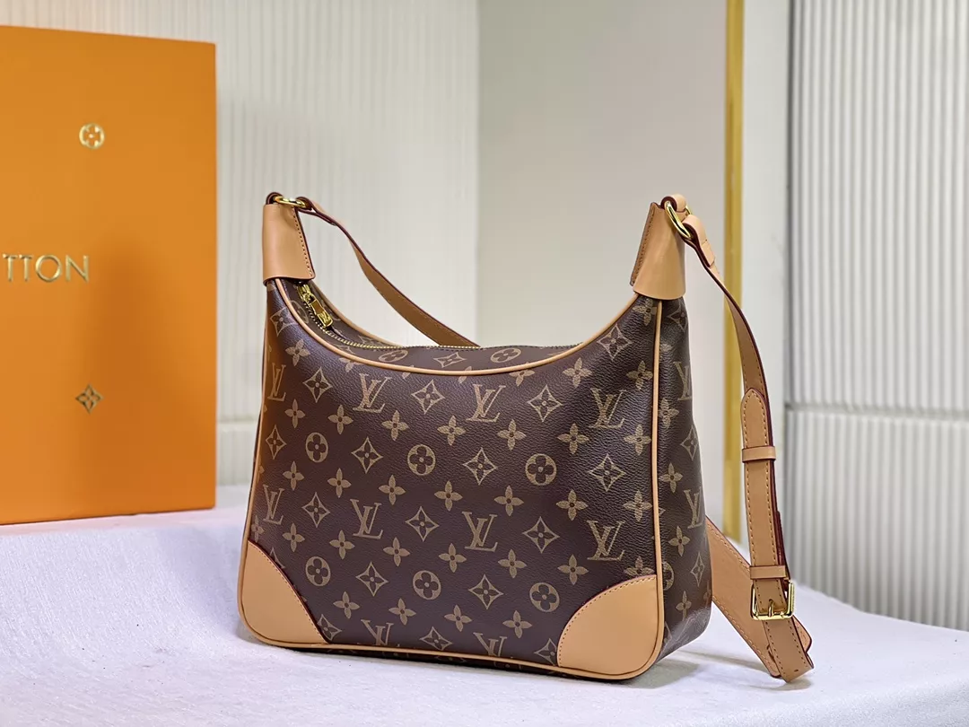 Louis Vuitton AAA Quality Messenger Bags For Women Minimalist 8530 - Image 3