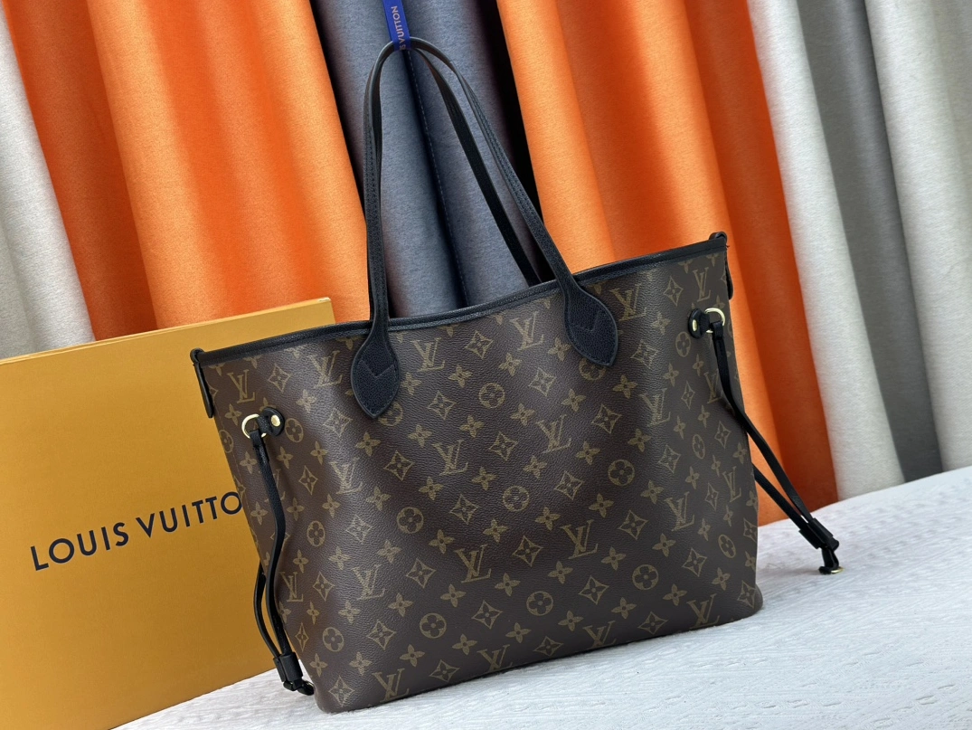 Louis Vuitton AAA Quality Shoulder Bags For Women EasyMatch 7369
