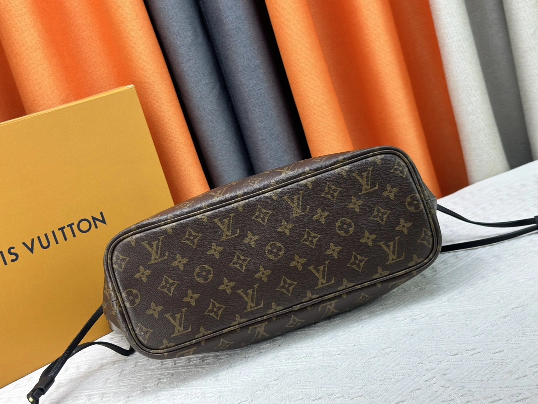 Louis Vuitton AAA Quality Shoulder Bags For Women EasyMatch 7369 - Image 5