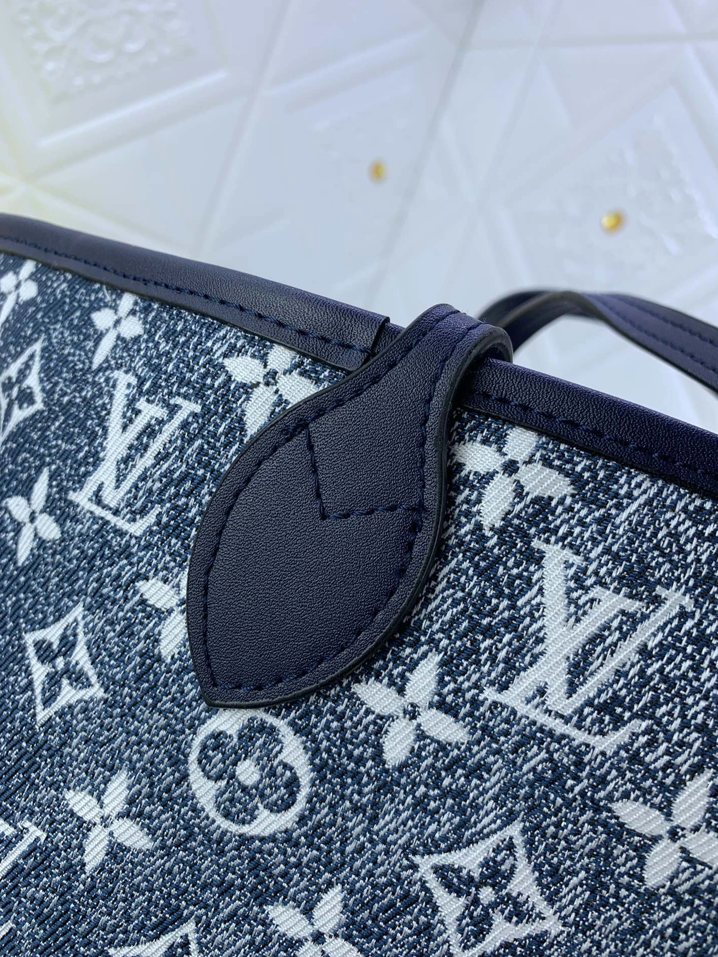 Louis Vuitton AAA Quality Shoulder Bags For Women GoodFit 7419 - Image 5