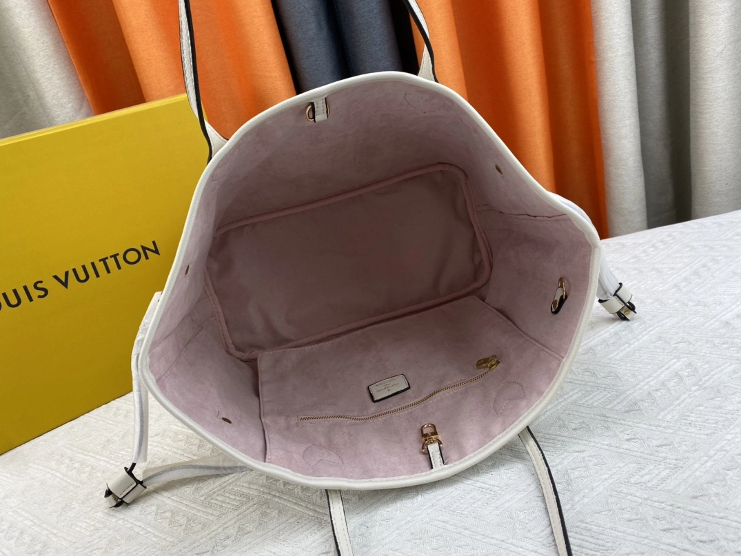 Louis Vuitton AAA Quality Shoulder Bags For Women Vibrant 8564 - Image 7