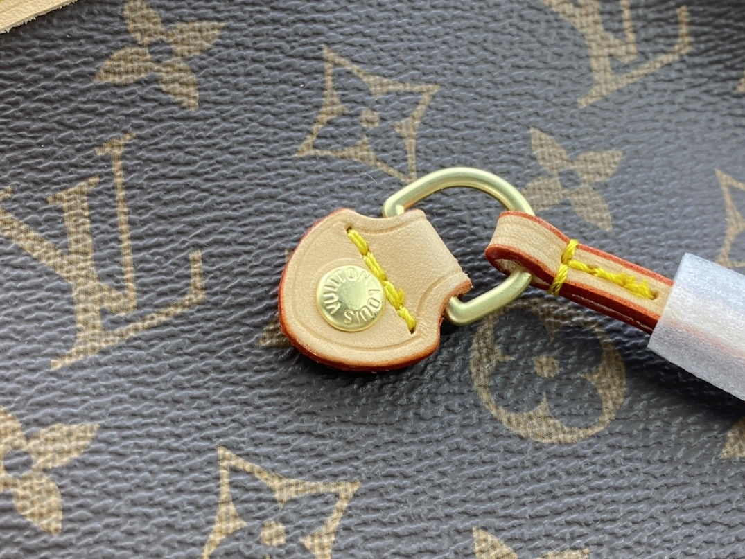 Louis Vuitton AAA Quality Shoulder Bags In Pink For Women Elegant 7477 - Image 5